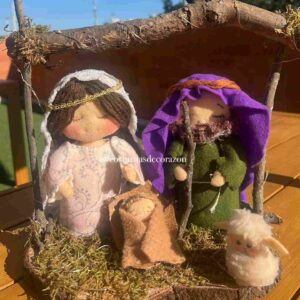 NACIMIENTO CASA Y BASE MADERA GRANDE